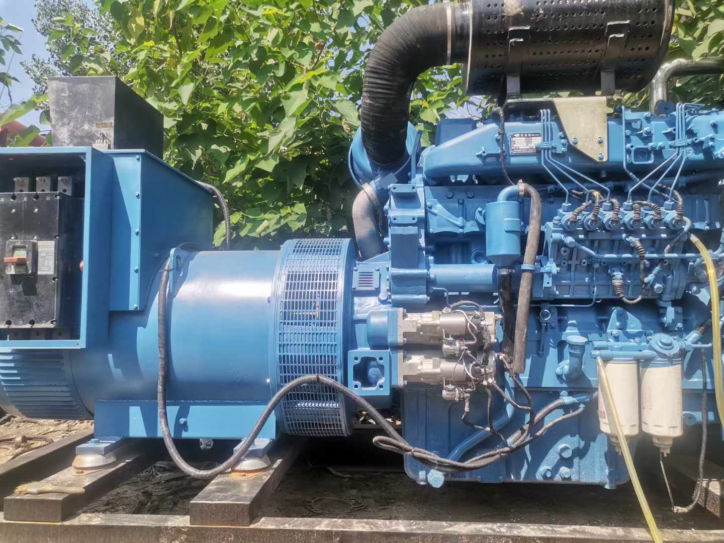 吴起详细说明降低 800kW 柴油发电机输出电流波动的方法
